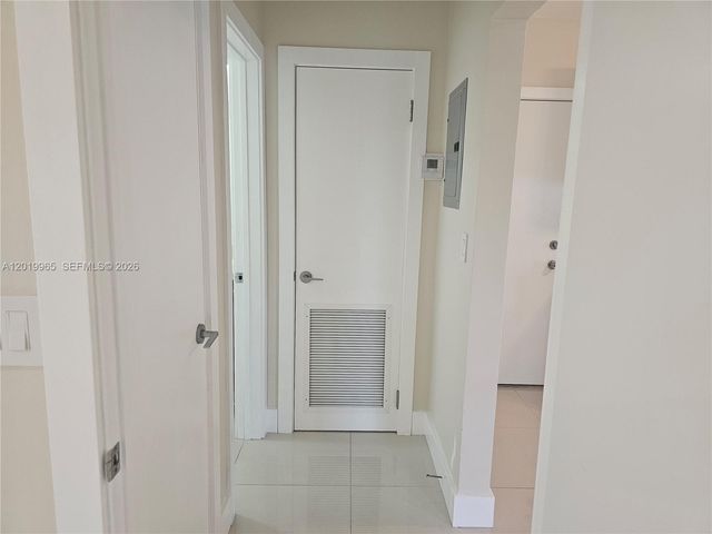 241 NE 1st Ter 1-2, Dania Beach, FL 33004