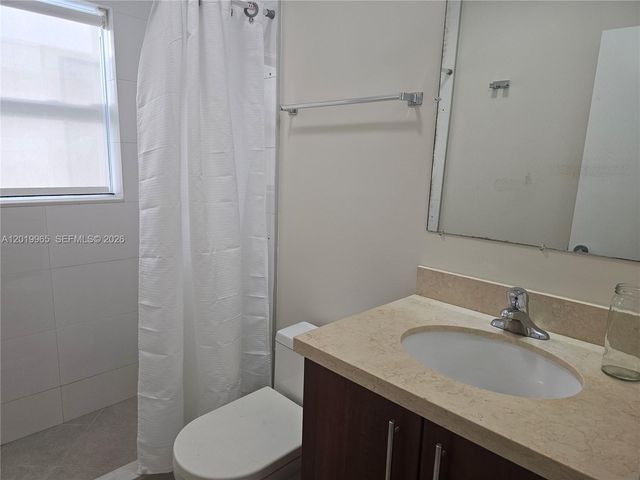 241 NE 1st Ter 1-2, Dania Beach, FL 33004