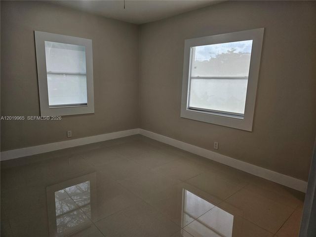 241 NE 1st Ter 1-2, Dania Beach, FL 33004