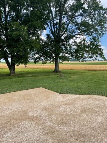 3125 Buffalo Rd, Lawrenceburg, TN 38464