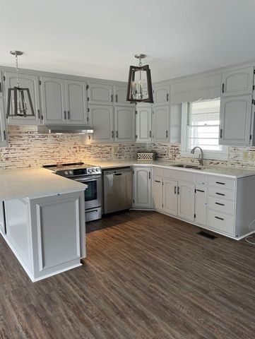 3125 Buffalo Rd, Lawrenceburg, TN 38464