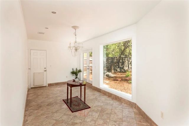 10416 Clybourn Avenue, Shadow Hills, CA 91040