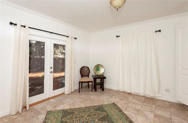 10416 Clybourn Avenue, Shadow Hills, CA 91040