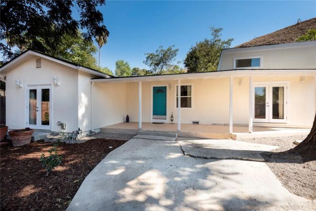 10416 Clybourn Avenue, Shadow Hills, CA 91040