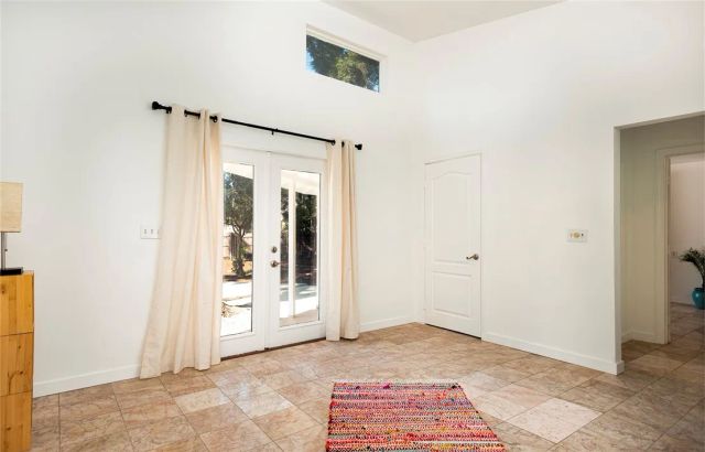 10416 Clybourn Avenue, Shadow Hills, CA 91040