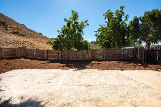 10416 Clybourn Avenue, Shadow Hills, CA 91040