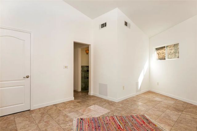 10416 Clybourn Avenue, Shadow Hills, CA 91040