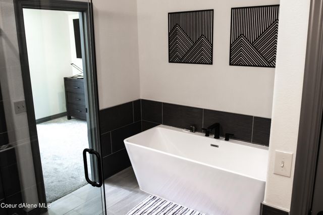 27 The Glades, 2C, Sandpoint, ID 83864