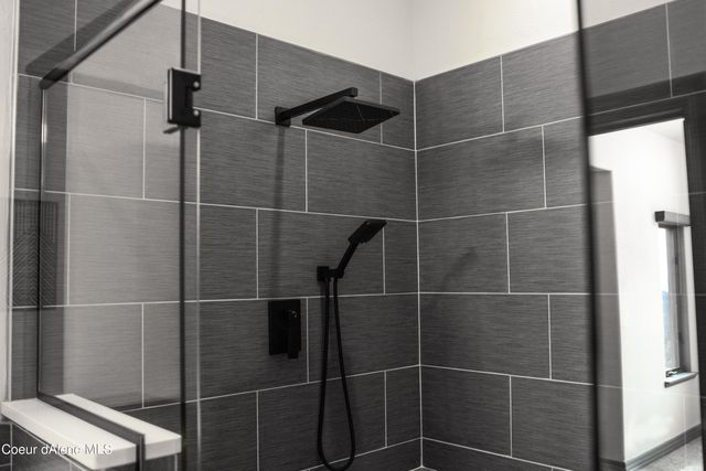 27 The Glades, 2C, Sandpoint, ID 83864