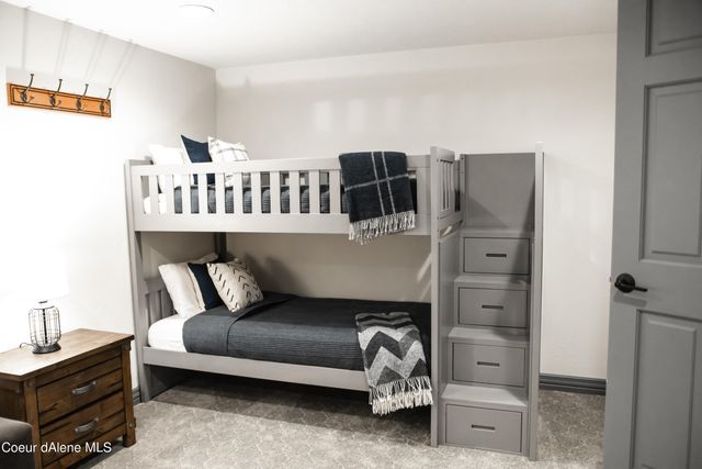 27 The Glades, 2C, Sandpoint, ID 83864