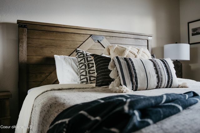 27 The Glades, 2C, Sandpoint, ID 83864