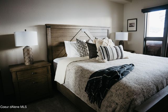 27 The Glades, 2C, Sandpoint, ID 83864