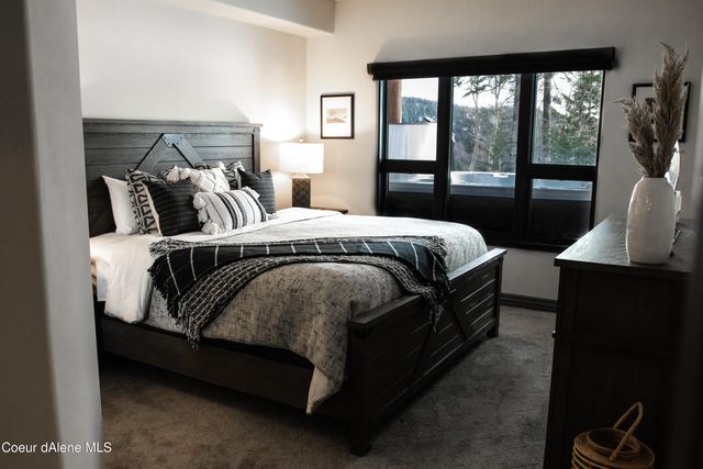 27 The Glades, 2C, Sandpoint, ID 83864