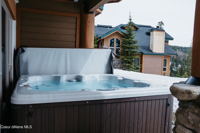 27 The Glades, 2C, Sandpoint, ID 83864