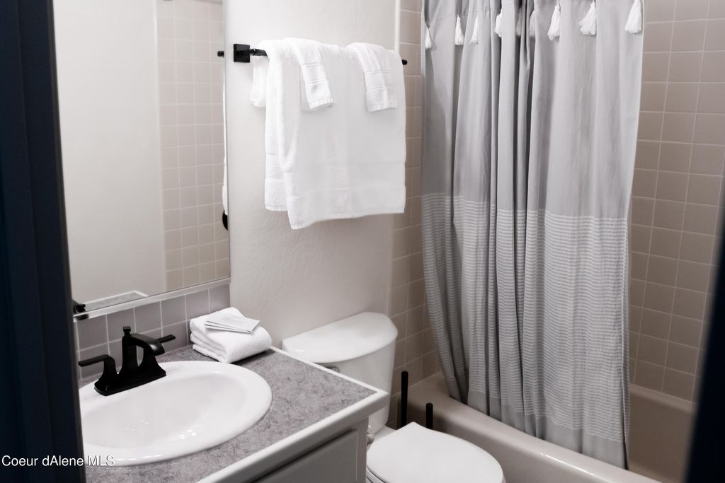 27 The Glades, 2C, Sandpoint, ID 83864 photo 32