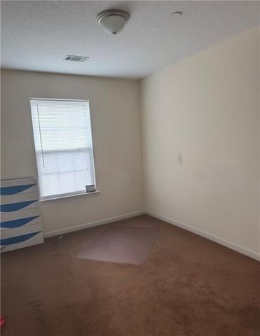 1727 Old Dogwood, Jonesboro, GA 30238