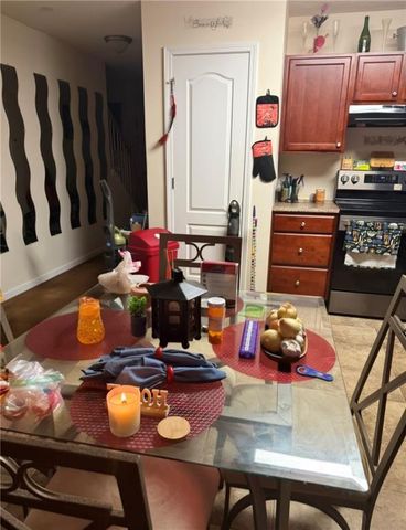 1727 Old Dogwood, Jonesboro, GA 30238