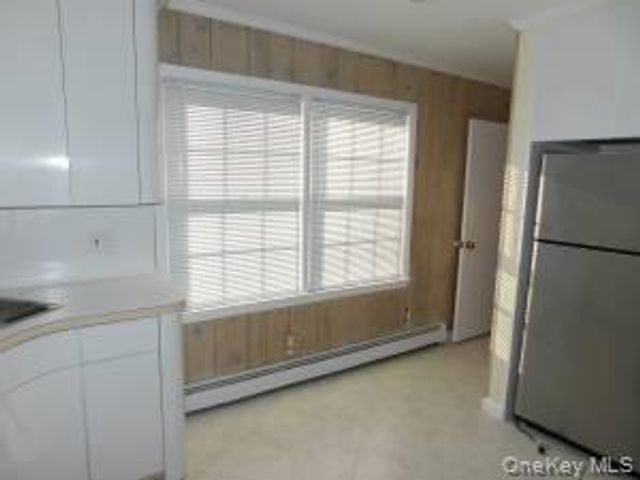 37 Burrs Lane, Dix Hills, NY 11746