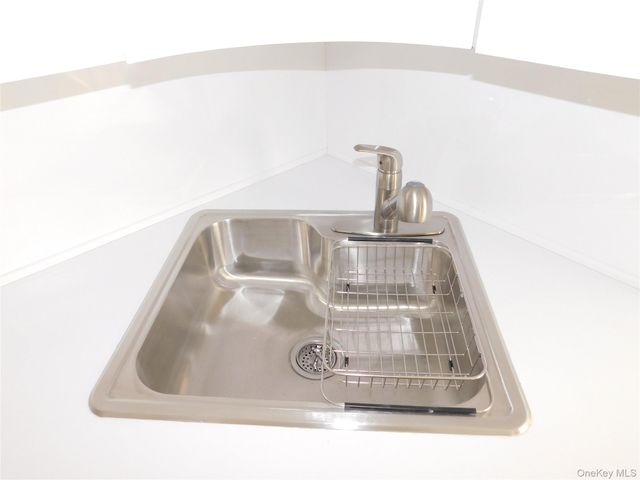 37 Burrs Lane, Dix Hills, NY 11746