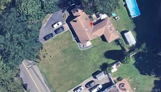 37 Burrs Lane, Dix Hills, NY 11746