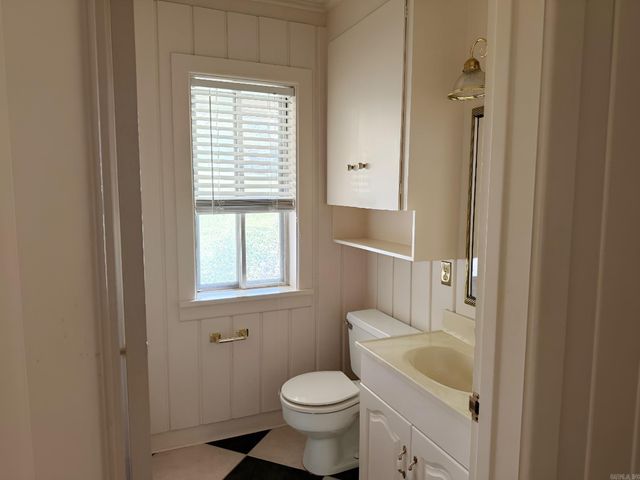 147 Woodland Drive, El Dorado, AR 71730