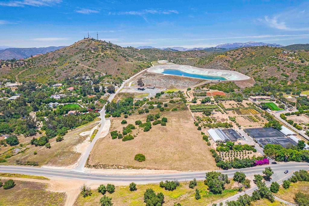 Mission Road, Fallbrook, CA 92028