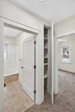 673 Hamline Avenue S, Saint Paul, MN 55116