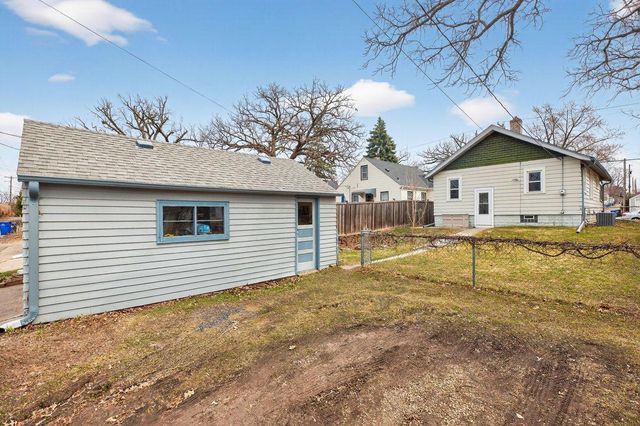 673 Hamline Avenue S, Saint Paul, MN 55116