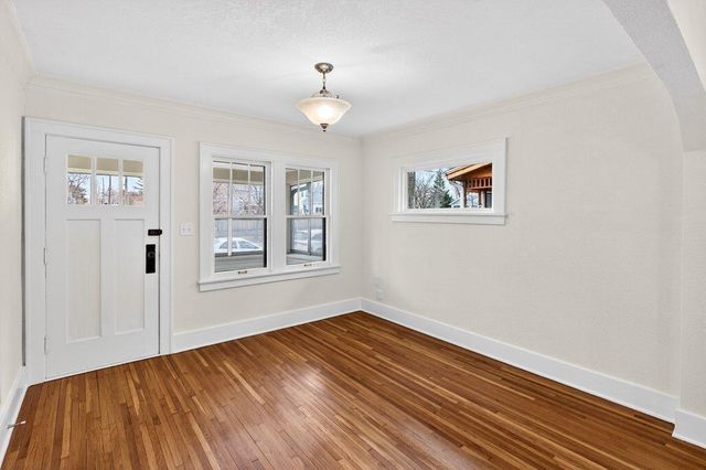 673 Hamline Avenue S, Saint Paul, MN 55116