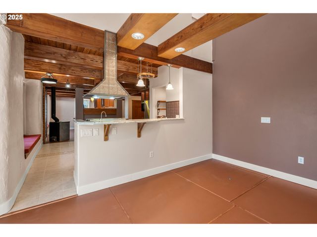 827 TYLER CREEK Rd, Ashland, OR 97520