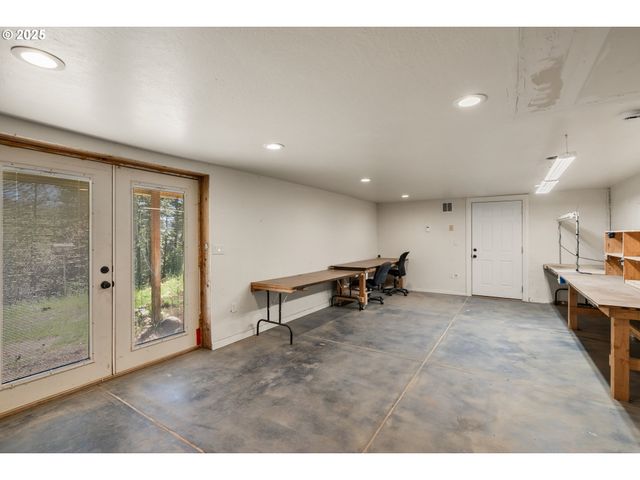 827 TYLER CREEK Rd, Ashland, OR 97520
