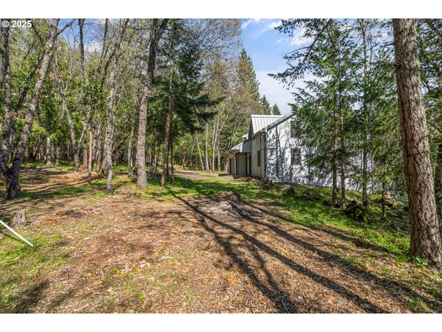 827 TYLER CREEK Rd, Ashland, OR 97520