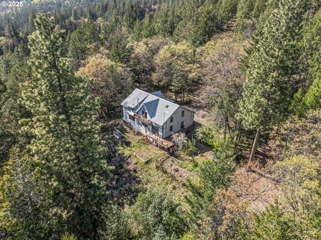 827 TYLER CREEK Rd, Ashland, OR 97520