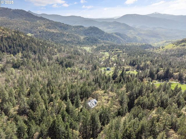 827 TYLER CREEK Rd, Ashland, OR 97520