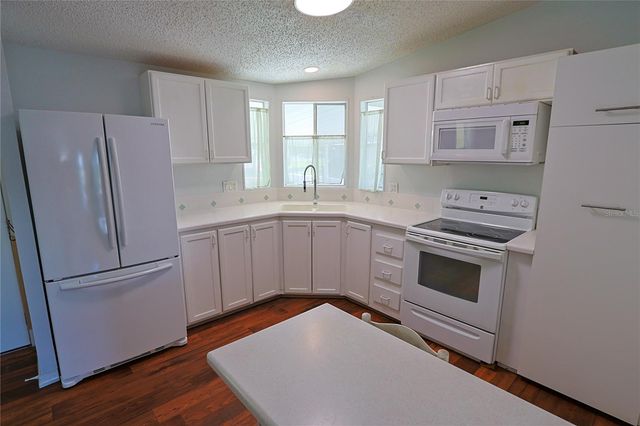 3601 MULLER DR, Zephyrhills, FL 33540