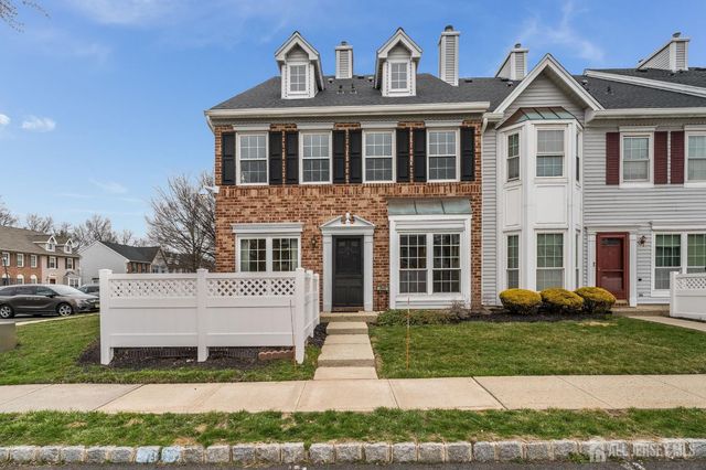 382 Hadleigh Lane, North Brunswick, NJ 08902