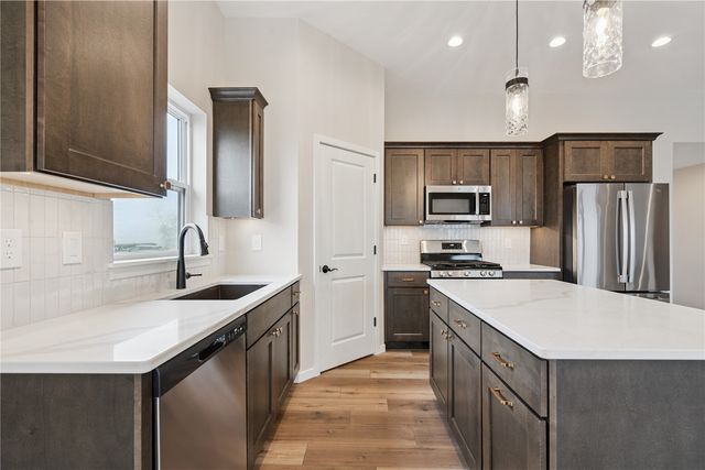 640 Maclan Court, Iowa City, IA 52246