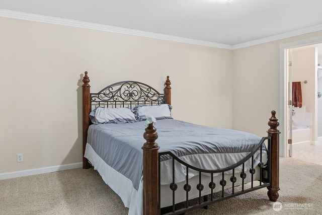 496 Pleasant Drive, Bremerton, WA 98312