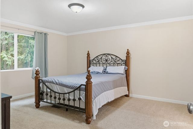 496 Pleasant Drive, Bremerton, WA 98312