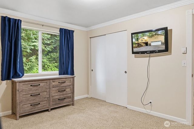496 Pleasant Drive, Bremerton, WA 98312