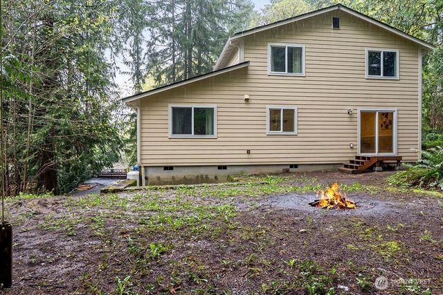 496 Pleasant Drive, Bremerton, WA 98312