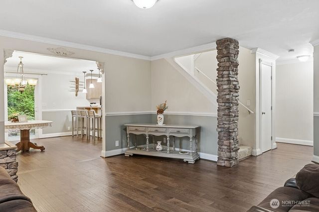 496 Pleasant Drive, Bremerton, WA 98312