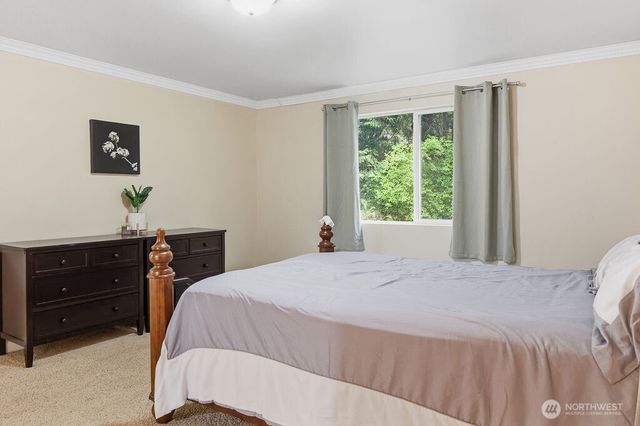 496 Pleasant Drive, Bremerton, WA 98312