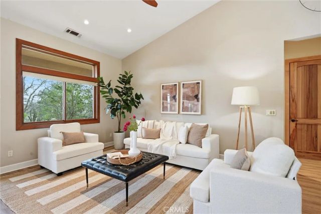 17205 Black Oak Hill, Middletown, CA 95461