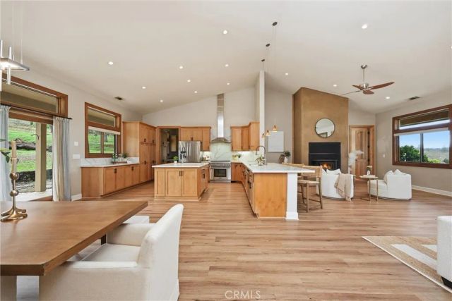 17205 Black Oak Hill, Middletown, CA 95461