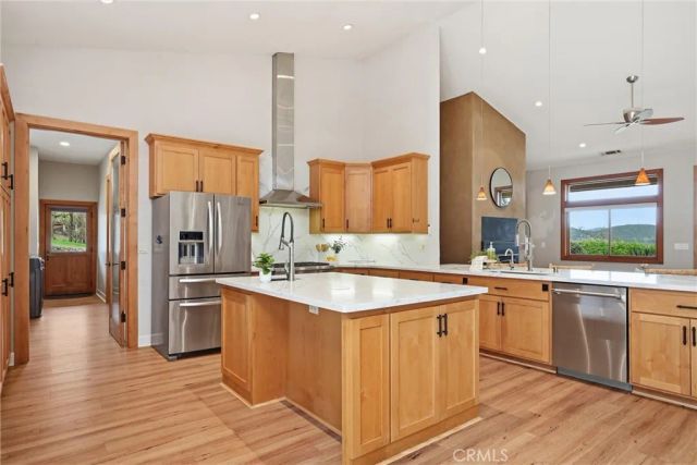 17205 Black Oak Hill, Middletown, CA 95461