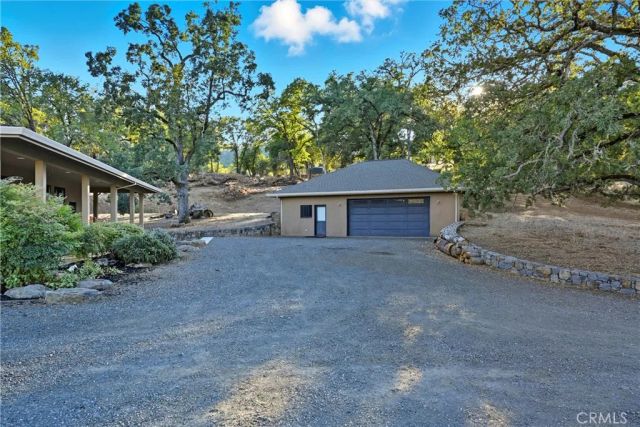 17205 Black Oak Hill, Middletown, CA 95461