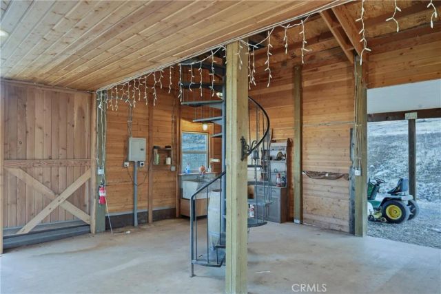 17205 Black Oak Hill, Middletown, CA 95461