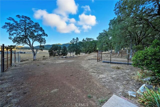 17205 Black Oak Hill, Middletown, CA 95461