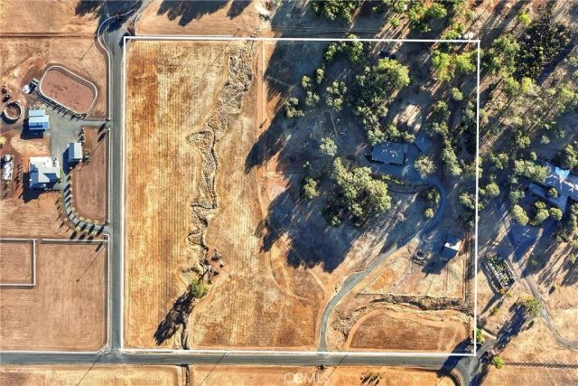 17205 Black Oak Hill, Middletown, CA 95461